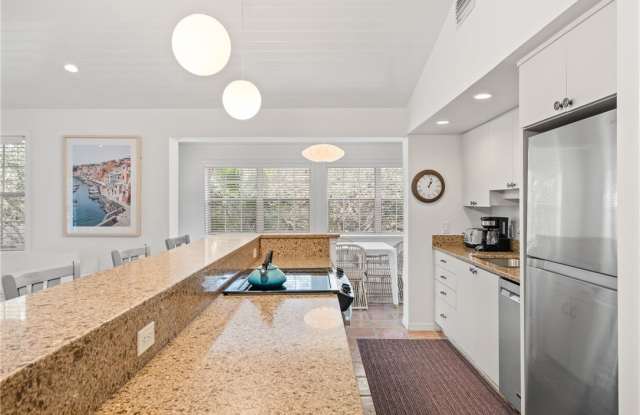 1195 Winding Oaks Circle E Gallery 3