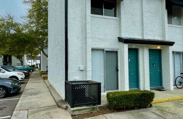 Two-story 1 bed /1.5 bath in Avalon of OC photos photos