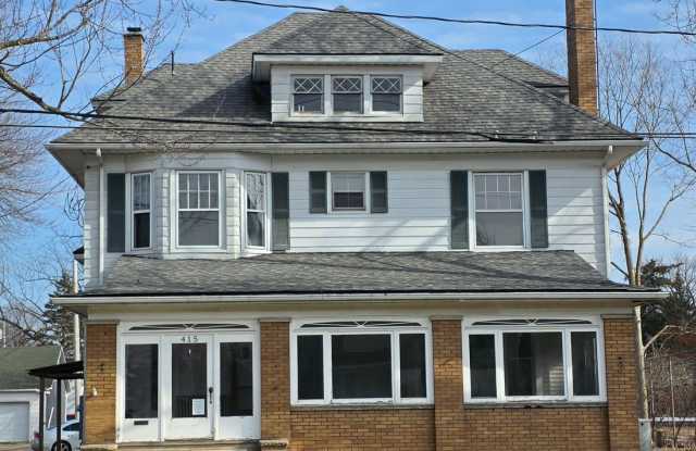 Large Home in Bowling Green photos photos