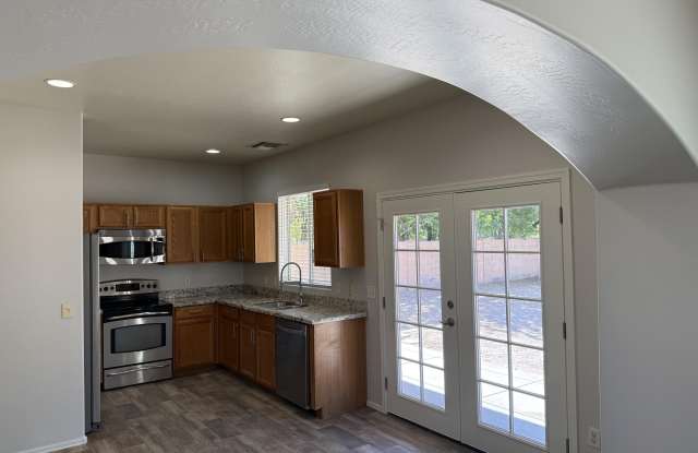 3873 E LATHAM Way Gallery 4