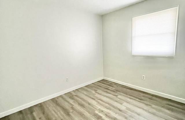 719 Deer Trail Gallery 4