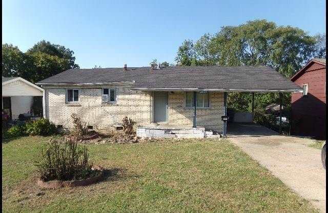 1504 E 38th Street photos photos