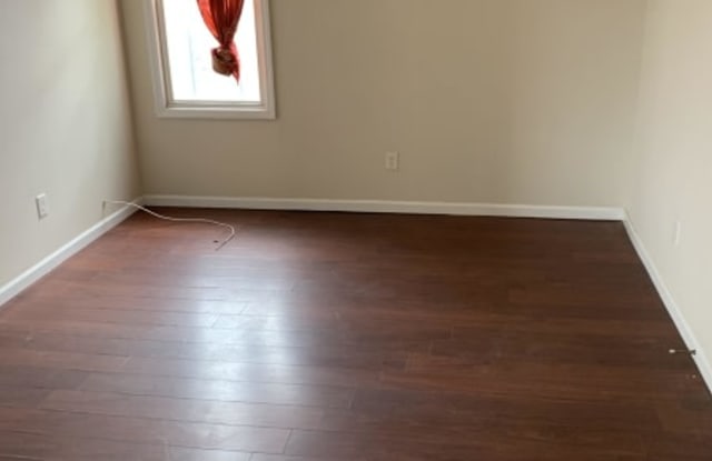 354 BERGEN ST - 354 Bergen St, Newark, NJ 07103
