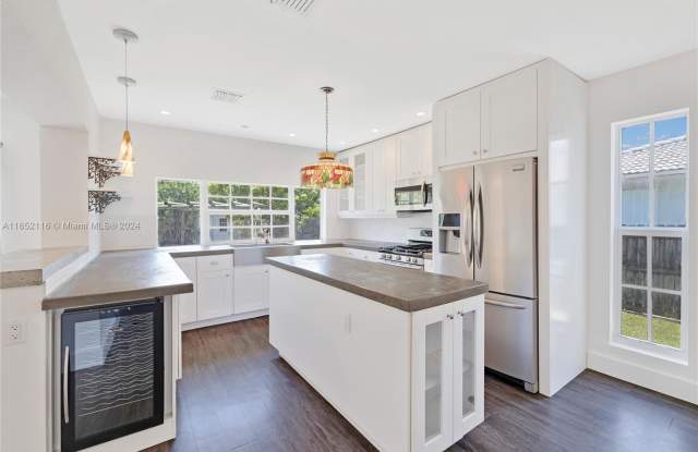6830 N Waterway Dr Gallery 4
