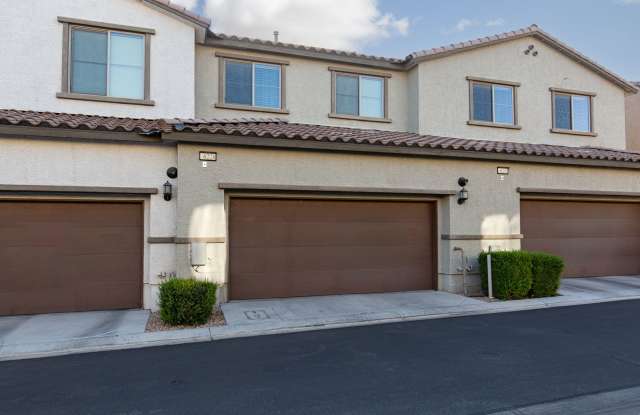 Stunning townhome in gated SW community photos photos