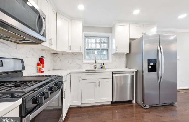 3825 LARCHWOOD Road photos photos