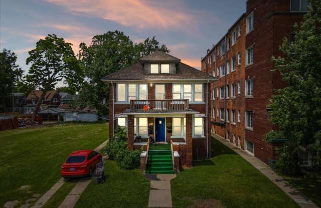 1628 Gladstone StreetUnit 2 photos photos