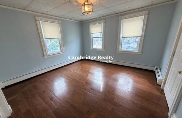 20 Linden St. Gallery 2
