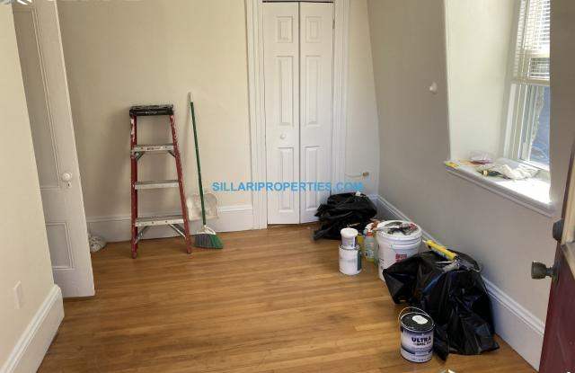 4 Moore St. Gallery 3