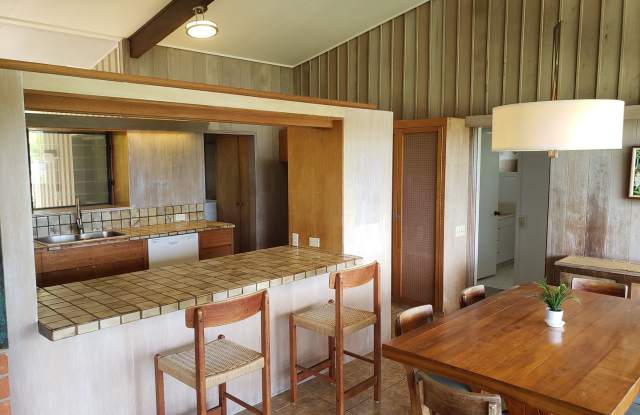 3 Bedroom 2 Bath Single Family Home with Pool Gallery 3
