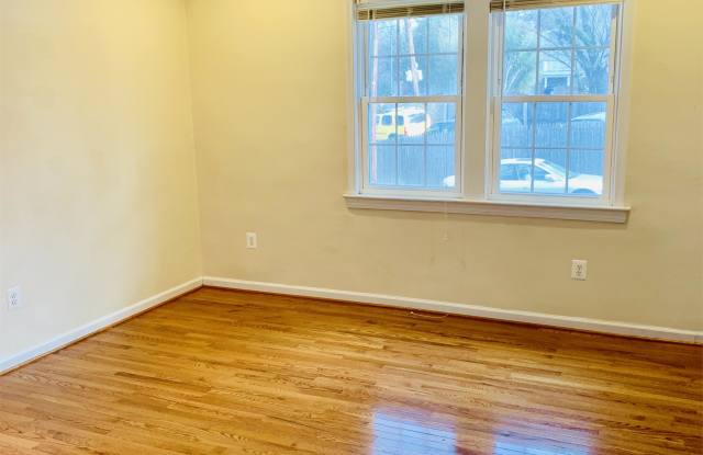5404 1st Pl., NW - 2 Gallery 2