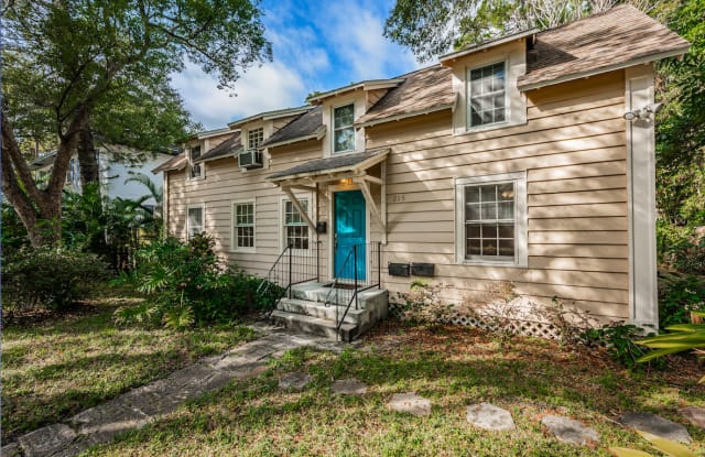 215 20th Avenue Northeast - 215 20th Avenue Northeast, St. Petersburg, FL 33704