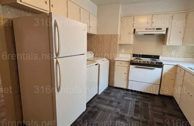 One bed one bath duplex available now! Gallery 4
