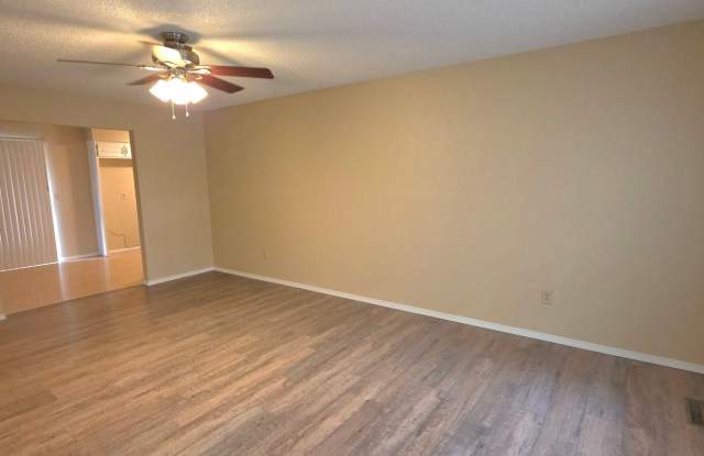 2 Bedroom 2 Bathroom Home $995! Gallery 3