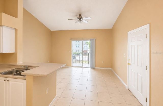 1218 BERMUDA LAKES Lane Gallery 4