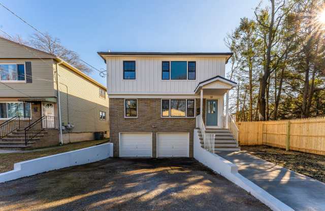 28 Taranto Court - 1 photos photos