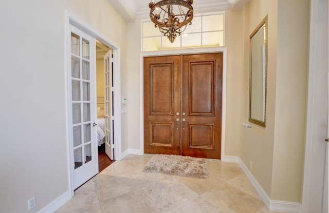 17739 Lake Azure Way Gallery 3