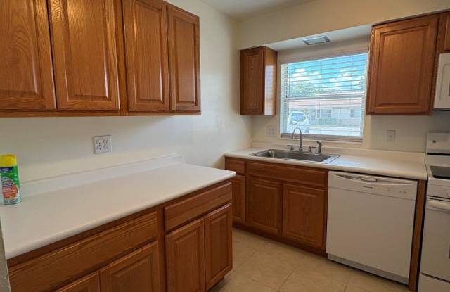 717 East Michigan Avenue - Unit C - 1 photos photos