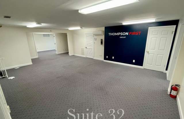 5201 W WOODMILL Drive Gallery 2