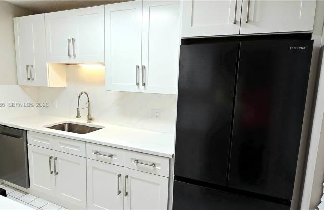 1912 Palmland Dr photos photos