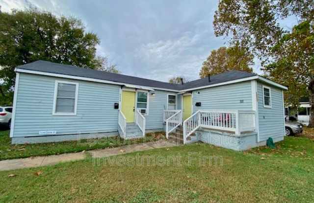 2632 & 2634 Foster Street photos photos