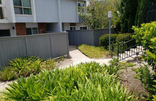 636 Lakeview Ln #1 Gallery 2