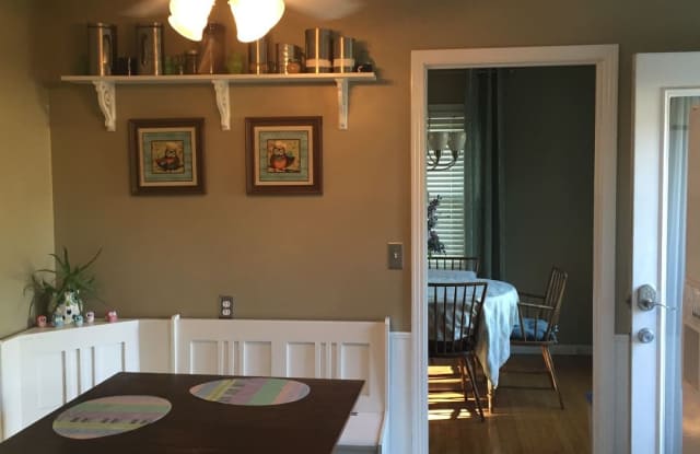 10311 Woodson Dr Gallery 3