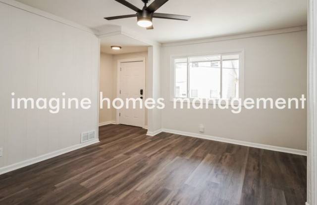 327 Kramer Way Gallery 3