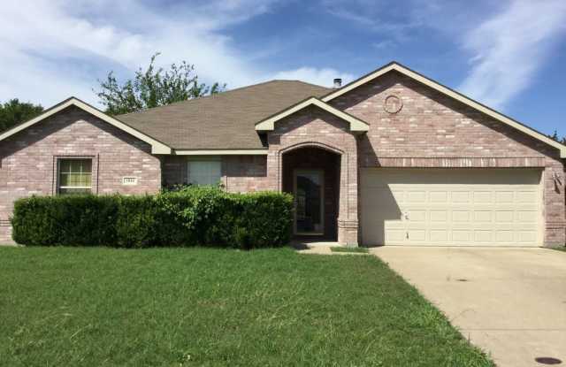 1816 Kings Cross Dr - 1816 Kings Cross Drive, Lancaster, TX 75134