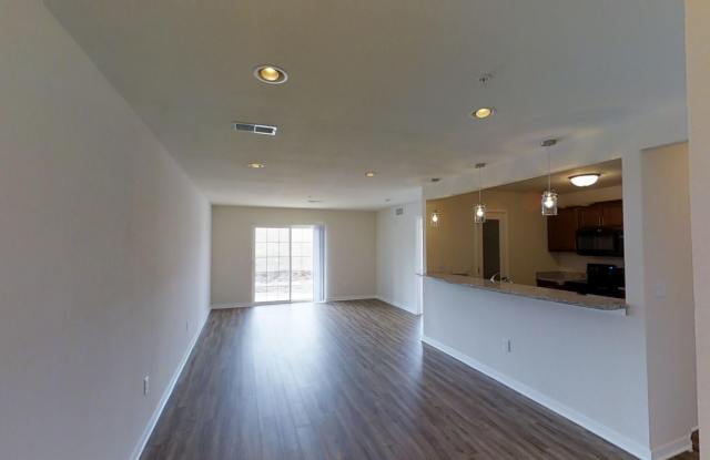 Condo Style Lower 1 Bedroom 1 Bathroom Apartment photos photos
