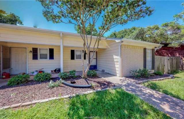 823 San Benito Drive - 823 San Benito Drive, College Station, TX 77845