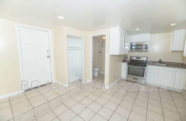 637-B Carolina St photos photos