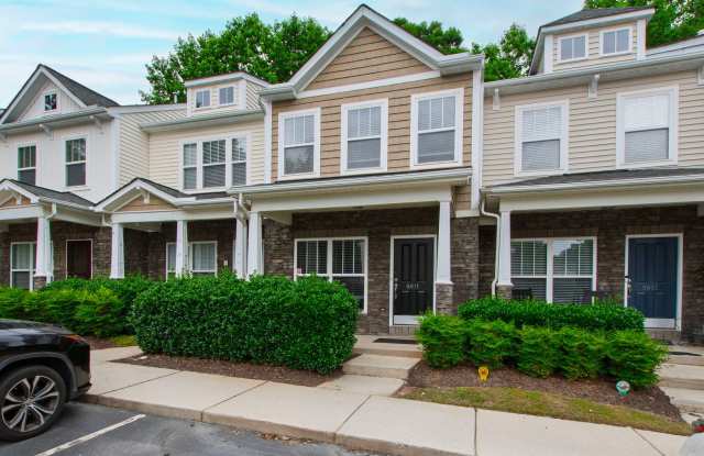 Extra Space, Extra Comfort: Charming 3-Bedroom Townhome in Raleigh! photos photos