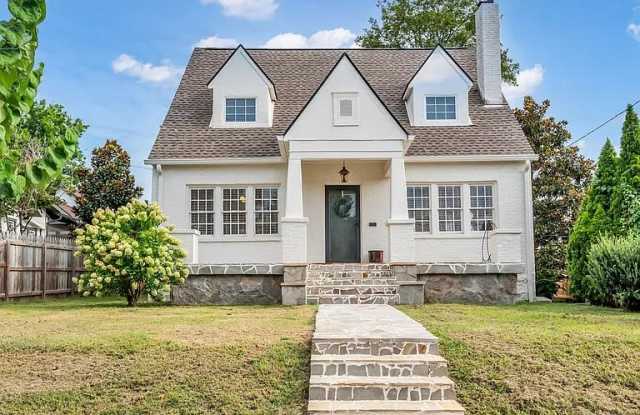 1514 Sweetbriar Avenue photos photos