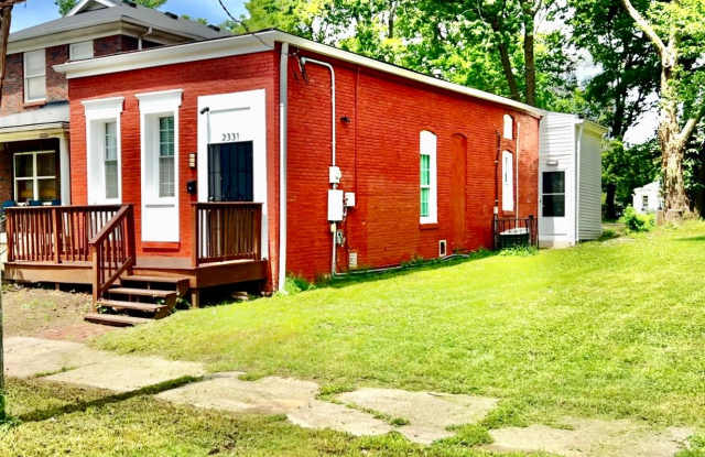 2 Bed 1 Bath - Renovated single family house in the Russell neighborhood photos photos 2 Bed 1 Bath - Renovated single family house in the Russell neighborhood photos photos