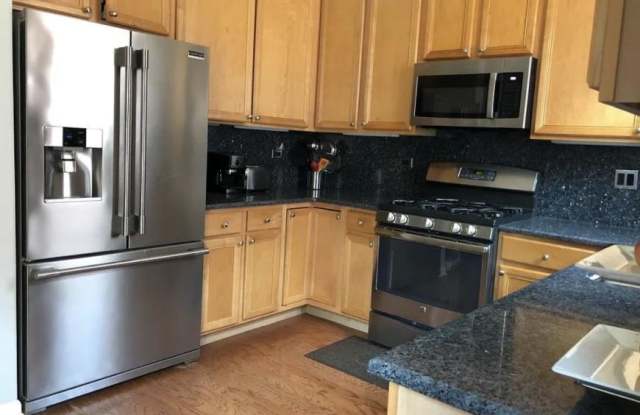 842 w 15th Pl photos photos