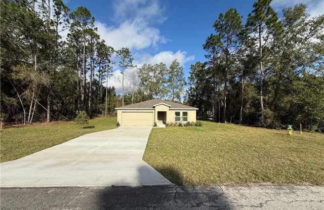 7936 N Golfview Drive - 7936 North Golfview Drive, Citrus Springs, FL 34434