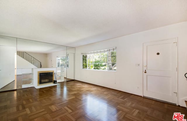 5120 VILLAGE GREEN - 5120 Village Grn, Los Angeles, CA 90016