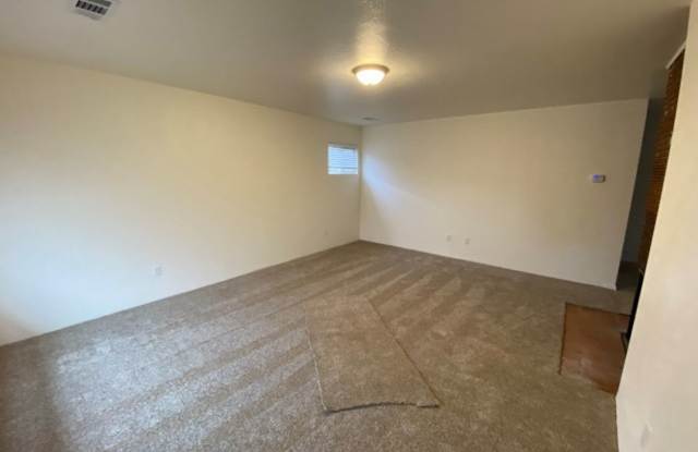 3 bedroom, 2 bath home in Medford! Gallery 3