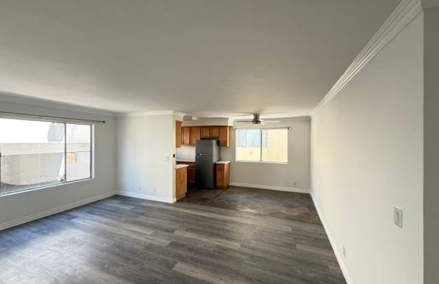 1030 N Orange Grove Ave. photos photos