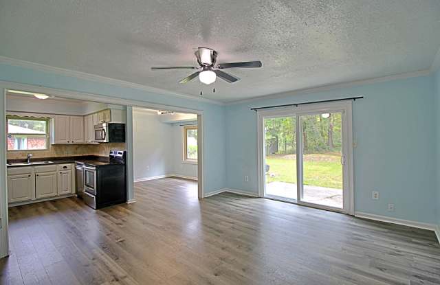 1062 Kelly Dr Gallery 2