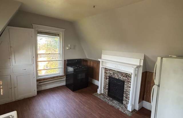 MVB Properties LLC - 1423 Summit St - New Gallery 4