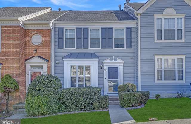 1939 INGLEBROOK DRIVE - 1939 Inglebrook Drive, Lake Ridge, VA 22192