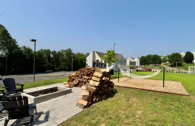 Camden Townhomes 1398 Gallery 4
