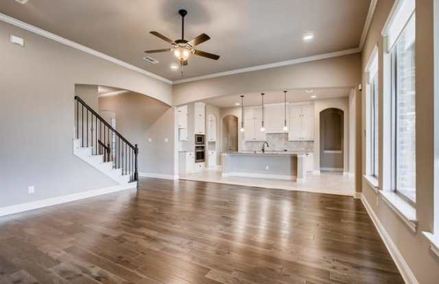 104 High End Court Gallery 3