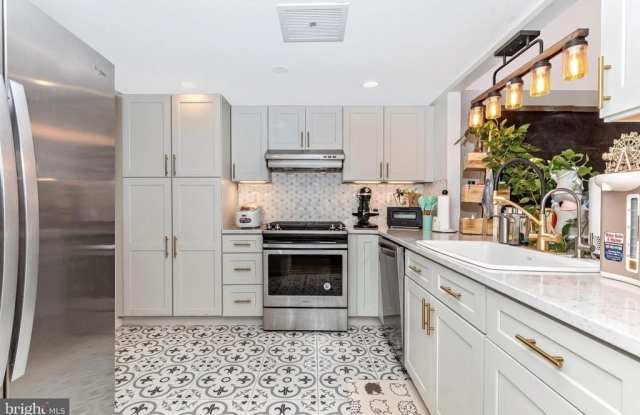 703 MOUNTAIN VIEW DRIVE photos photos