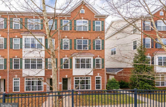 19262 Koslowski Square - 19262 Koslowski Square, Lansdowne, VA 20176