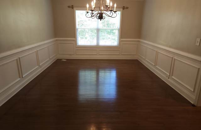 4655 Idlewood Dr photos photos