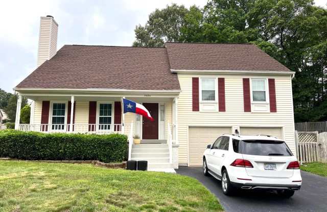 7684 GREEN GARLAND DRIVE - 7684 Green Garland Drive, Newington Forest, VA 22153