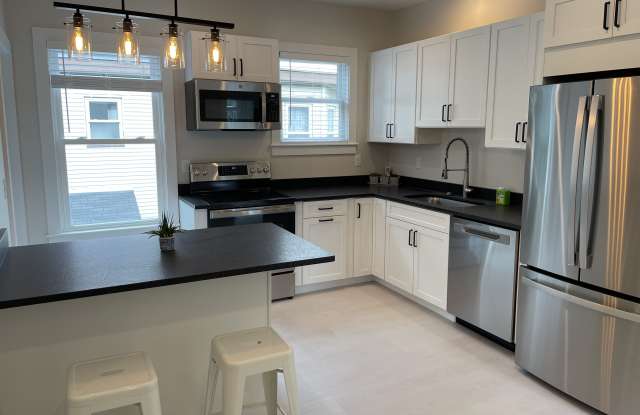 941 Broadway - 941 Broadway, South Portland, ME 04106